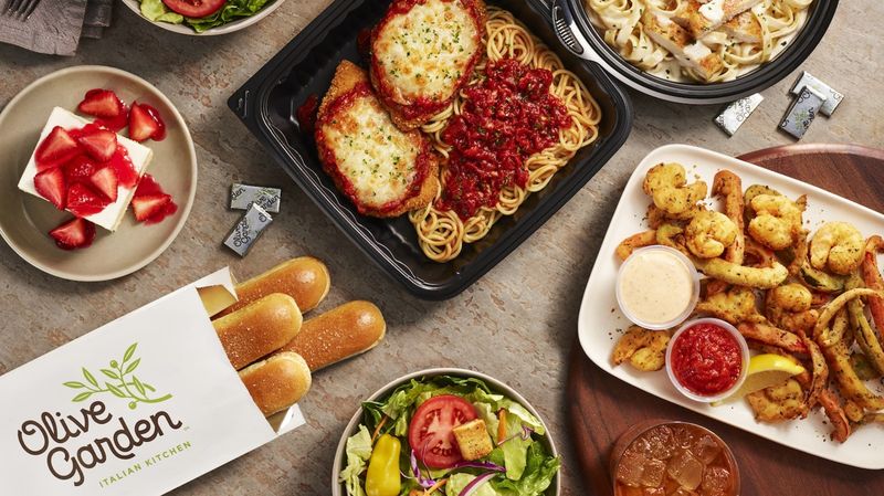 Olive Garden: Where Unlimited Breadsticks Can't Save Bland Pasta