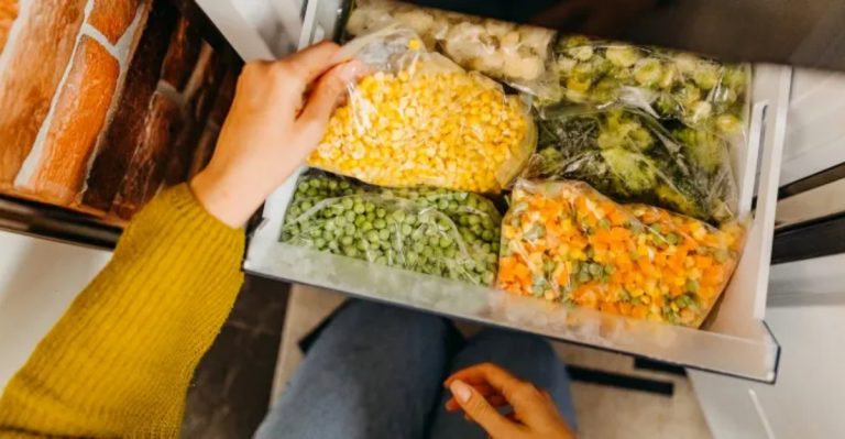 13 Frozen Foods You Should Skip For The Sake Of Your Health, Plus 4 Healthy Options
