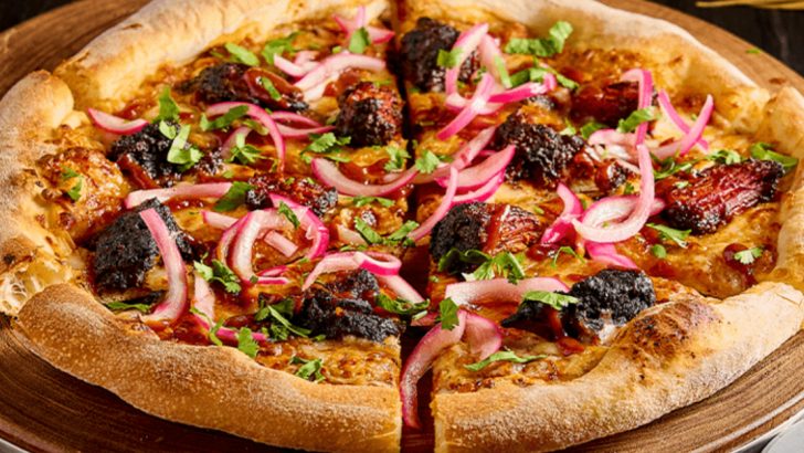 15 National Chains That Only Use Fresh Pizza Dough