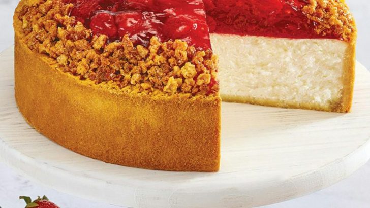 18 Famous Goldbelly Cakes You Can Order Right Now