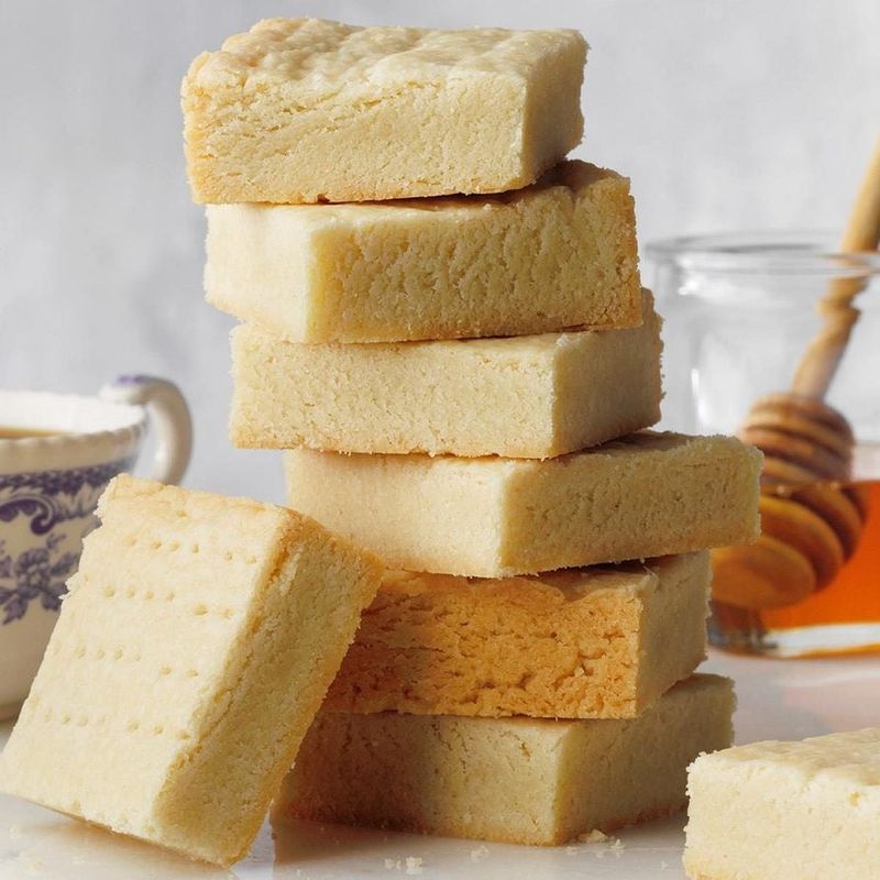 Buttery Shortbread Cookies
