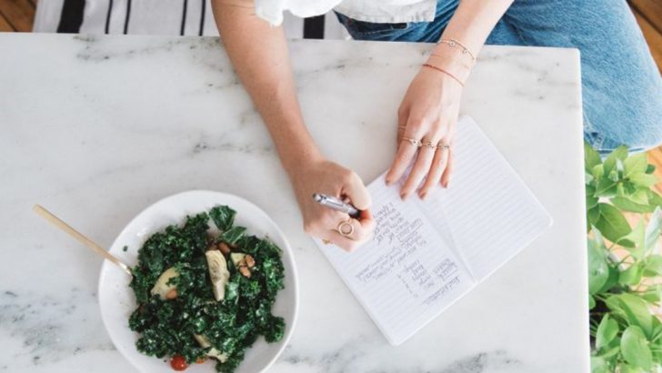 18 Practical Strategies To Stop Overeating