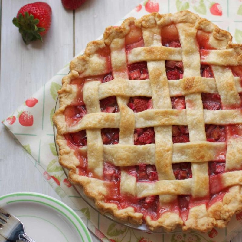 Classic Strawberry-Rhubarb Pie