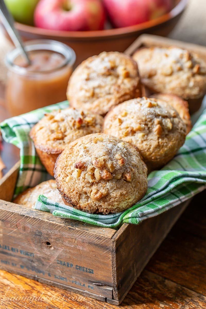 Applesauce Muffins With Cinnamon