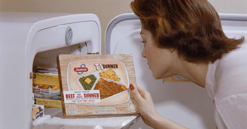 1950s: TV Dinners Transform American Eating