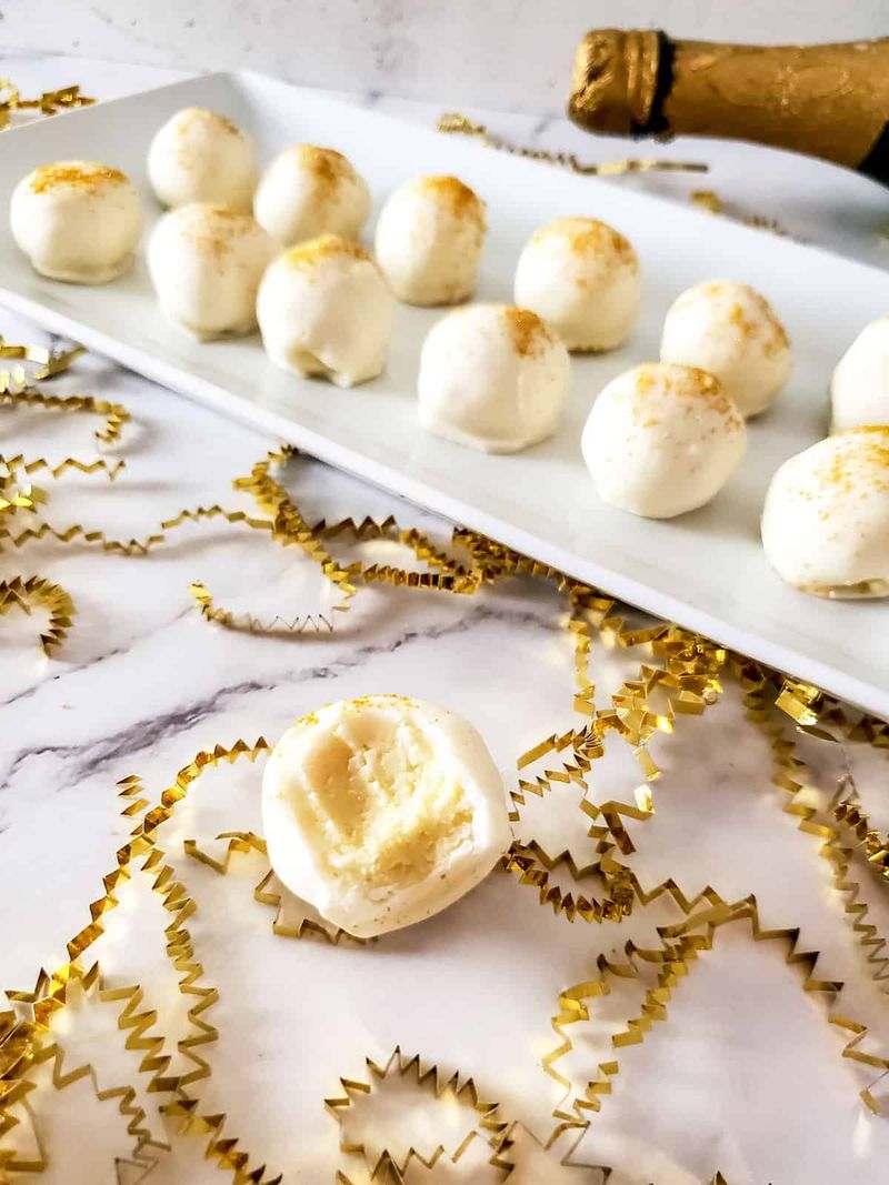 White Chocolate Champagne Cake Pops