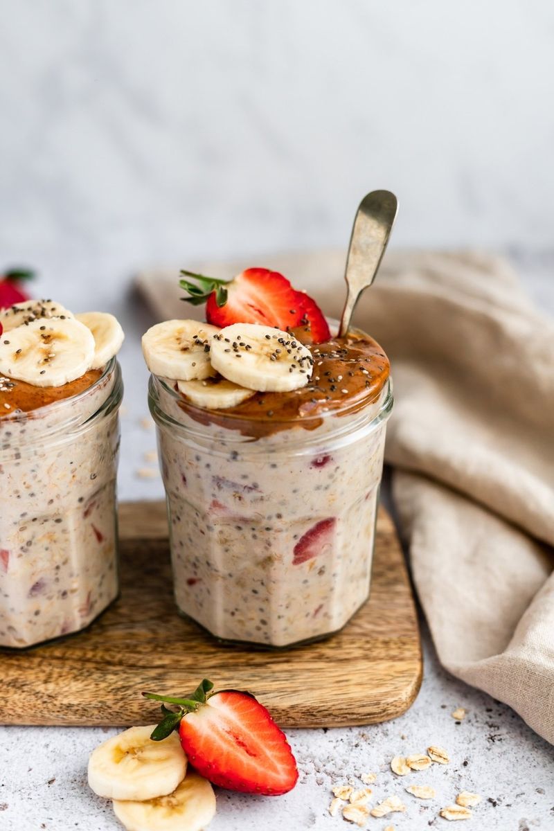 Overnight Oats With Almond Butter And Berries