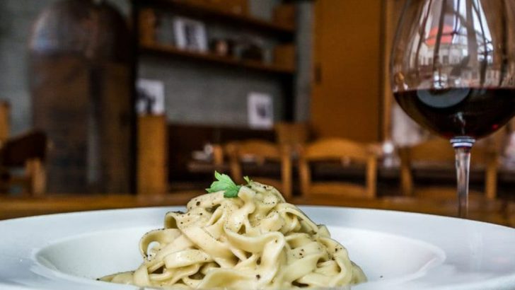 20 Pasta Destinations In The U.S. Every Foodie Needs To Visit