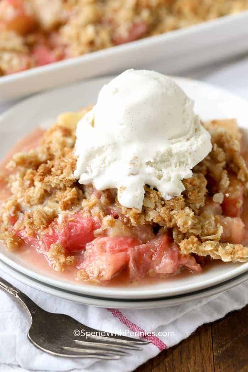 Classic Rhubarb Crisp