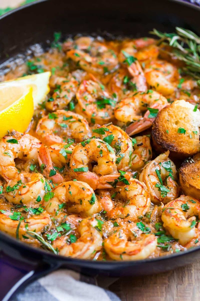 Garlic Butter Shrimp With Lemon