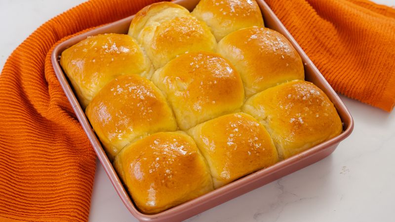 Soft Dinner Rolls