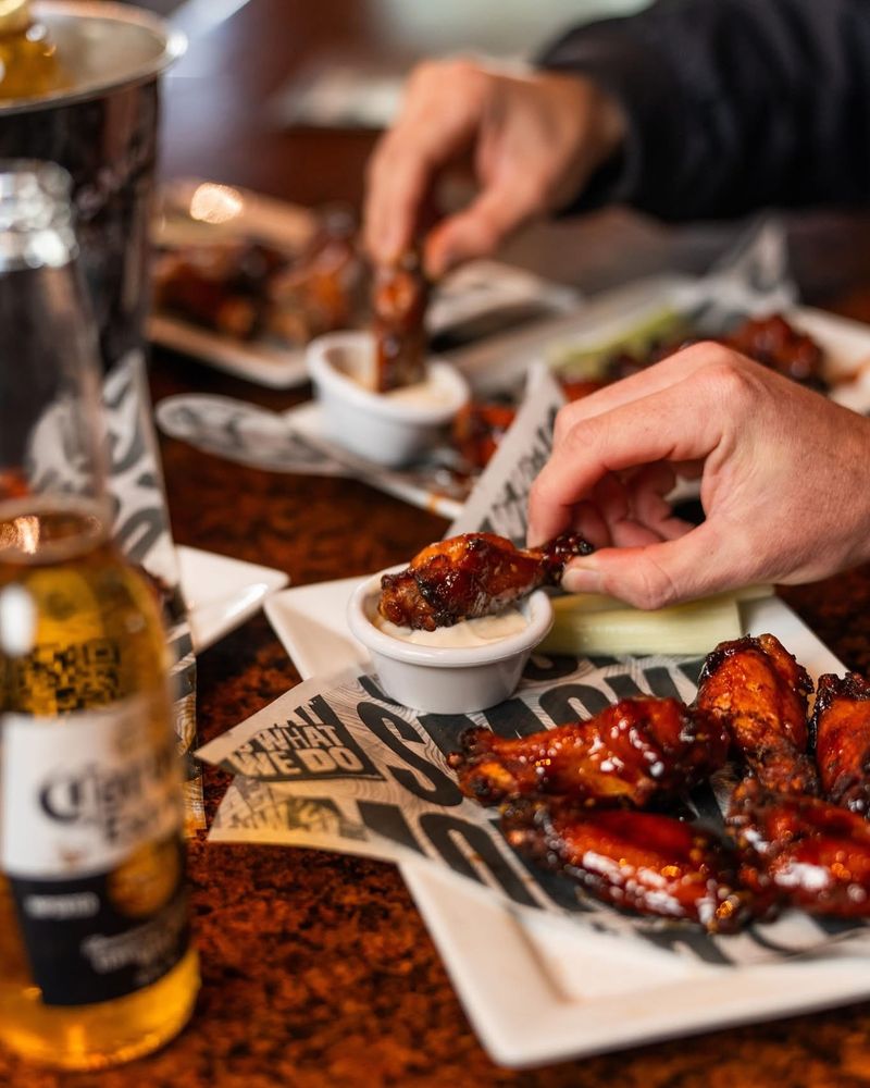 Smokey Bones Bar & Fire Grill