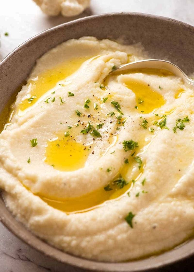 Mashed Cauliflower With Garlic Butter