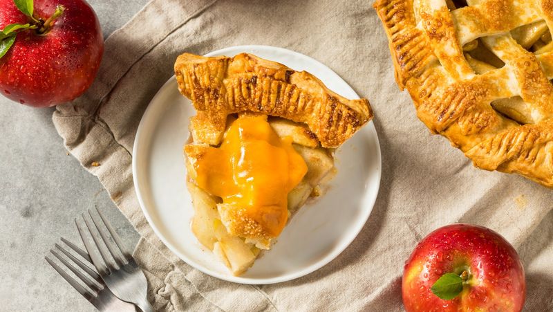 Cheddar-Crust Apple Pie