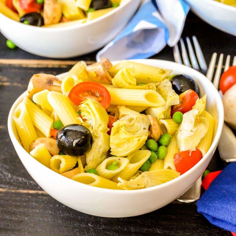 Artichoke Heart & Sun-Dried Tomato Pasta Salad