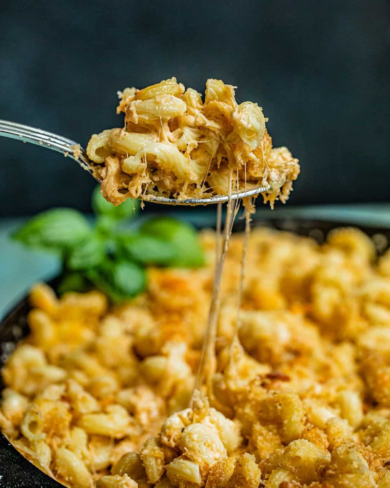 Smoked Mac And Cheese With Crunchy Topping