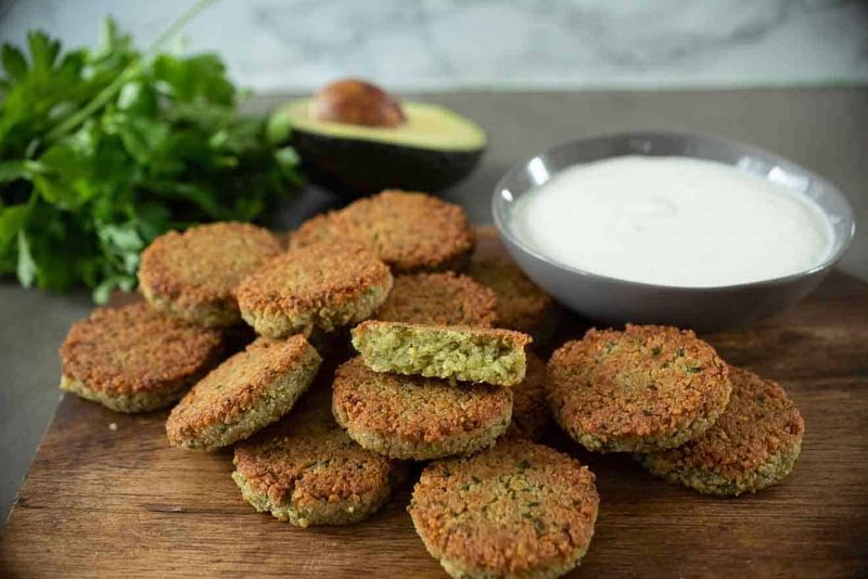Falafel Patties With Yogurt Dip