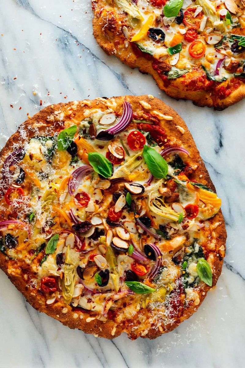 Pizza With Veggie Toppings And Thin Crust