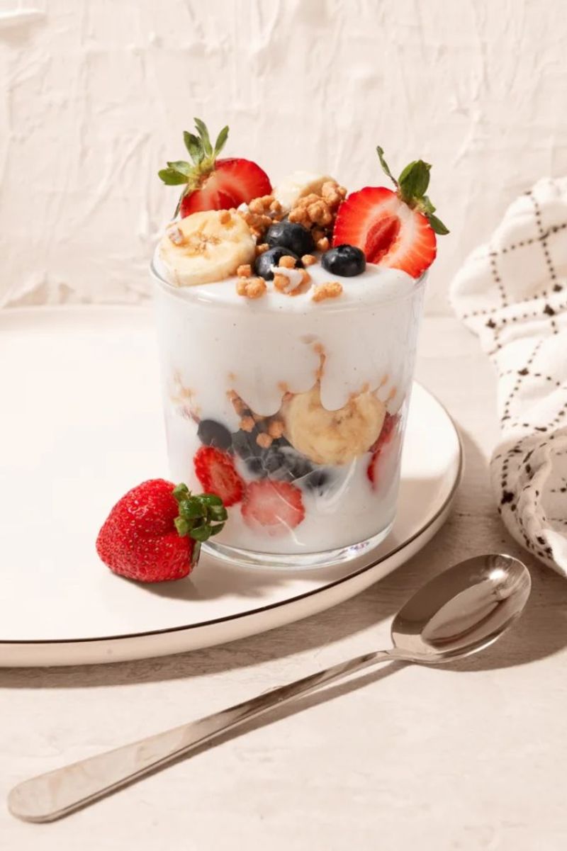 Yogurt Parfait With Berries
