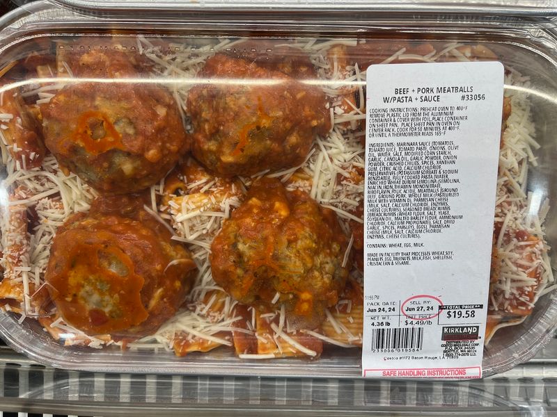 Meatballs With Pasta And Sauce