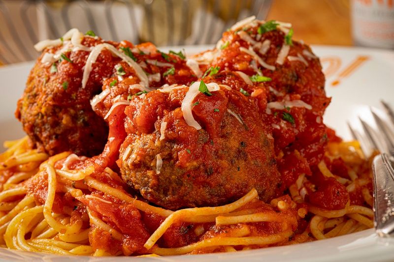 Bravo! Italian Kitchen's Spaghetti Bolognese & Meatballs