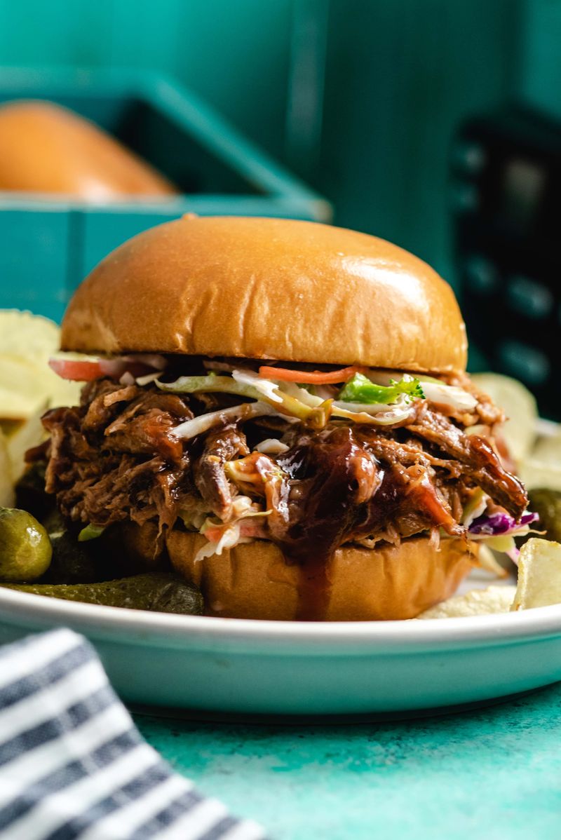 Slow Cooker Pulled Pork Sandwiches