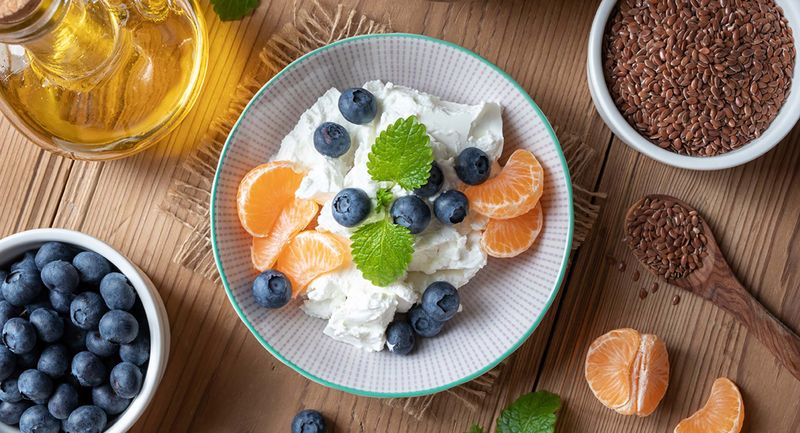 Cottage Cheese With Pineapple And Flaxseed
