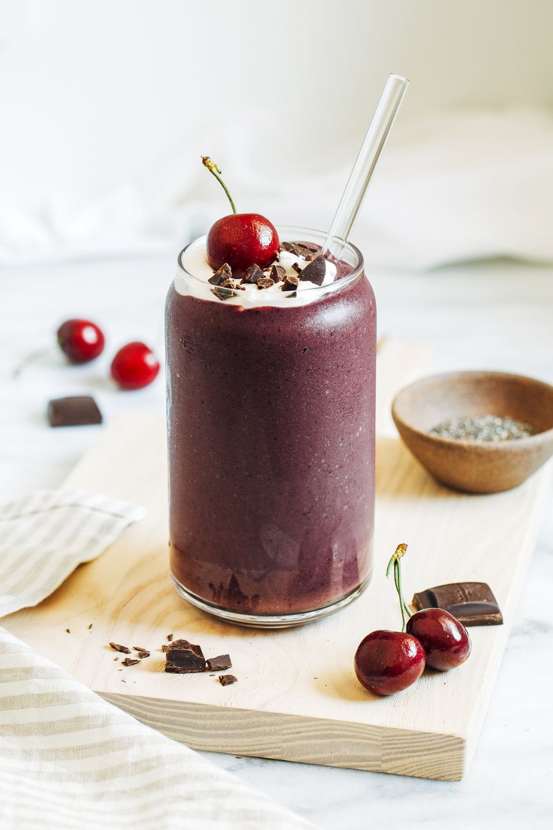Chocolate Cherry Breakfast Smoothie