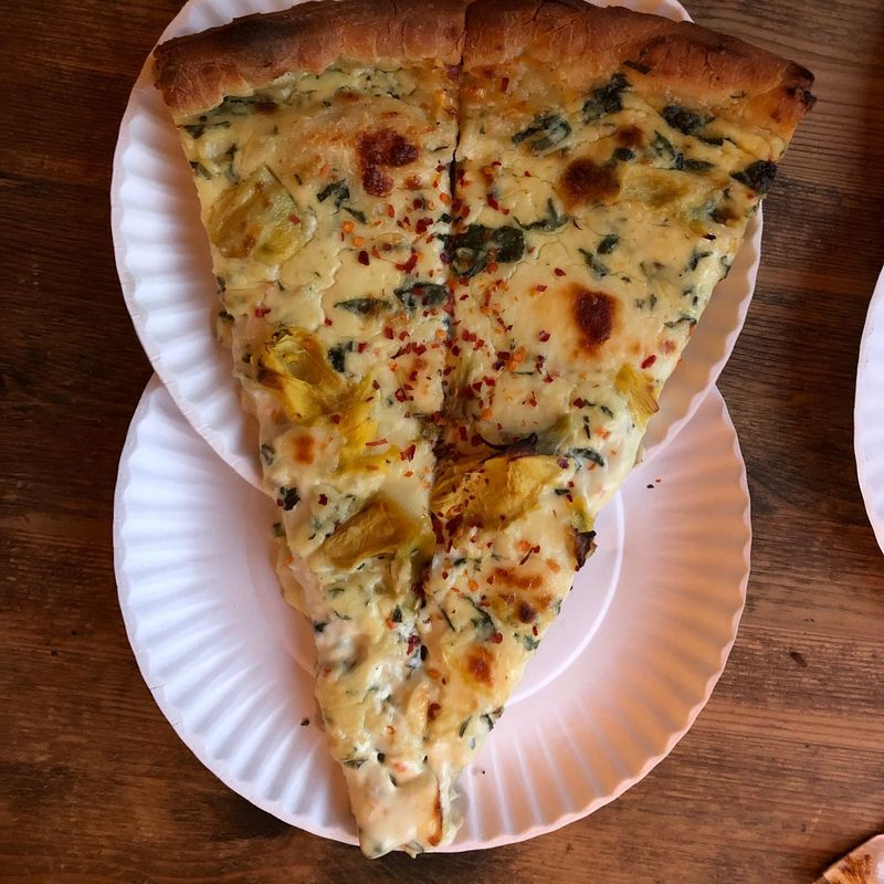 Artichoke Basille's Pizza (John F. Kennedy International Airport – JFK)