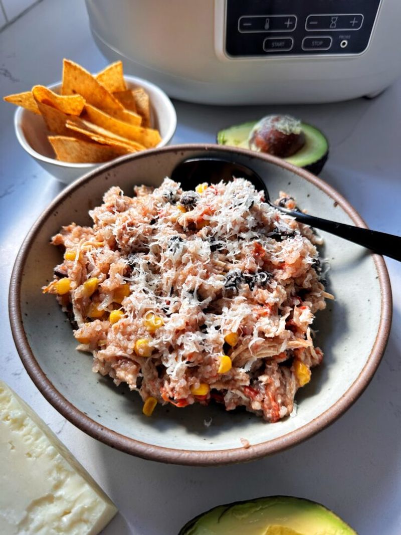 Slow Cooker Chicken Burrito Bowls