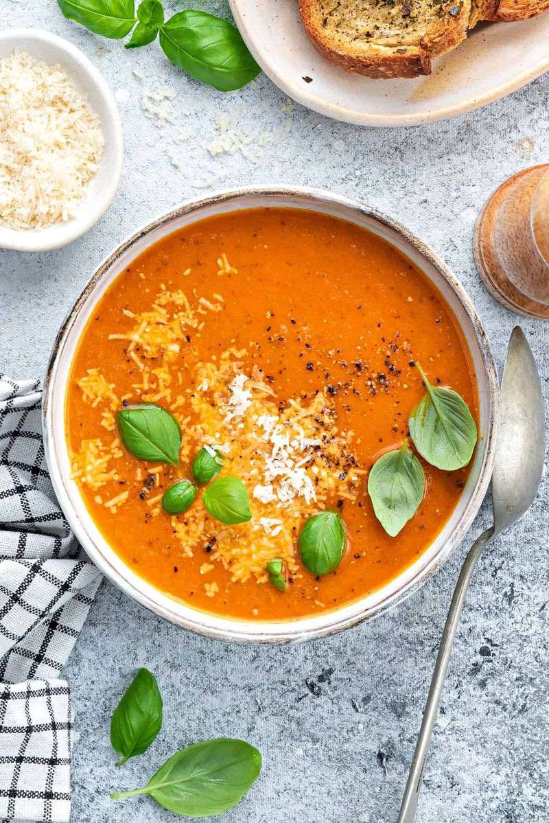 Tomato Basil Mozzarella Soup