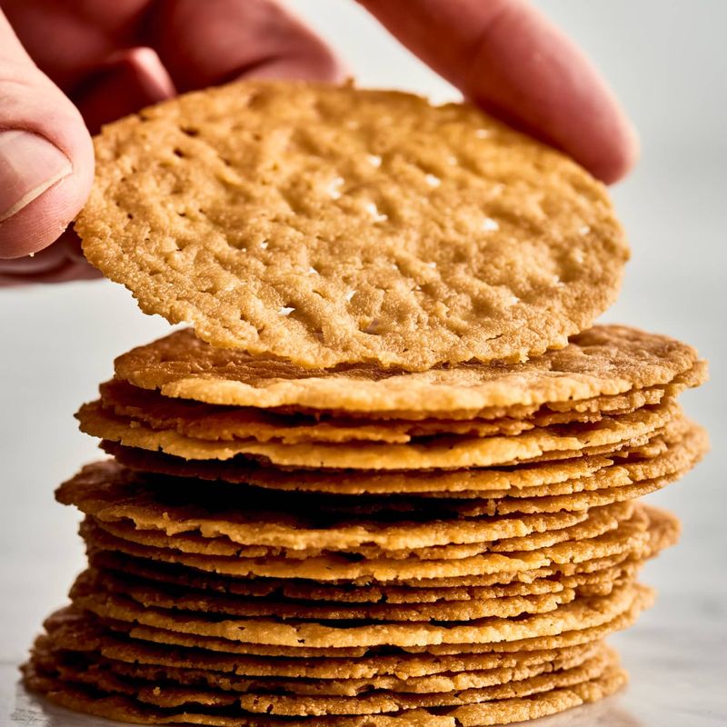 Crispy Oatmeal Lace Cookies