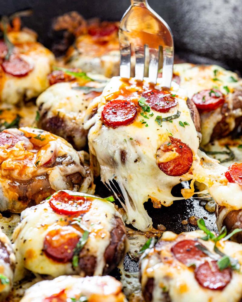 Sausage Pizza-Stuffed Mushrooms