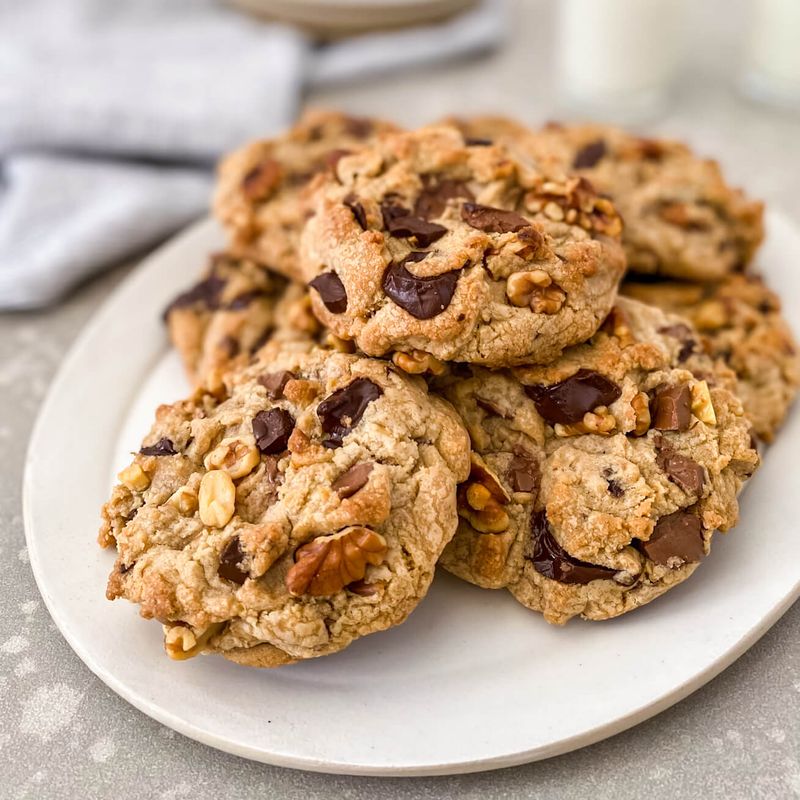 Walnut Chocolate Chip Cookies