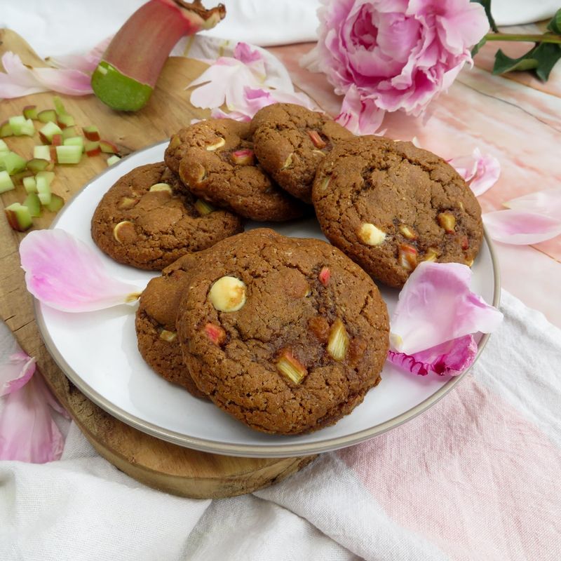 Rhubarb White Chocolate Chunks