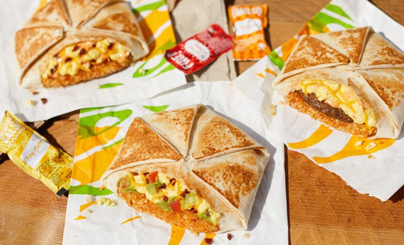 Taco Bell Breakfast Crunchwrap
