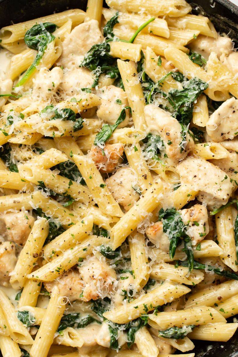 Creamy Chicken And Spinach Pasta