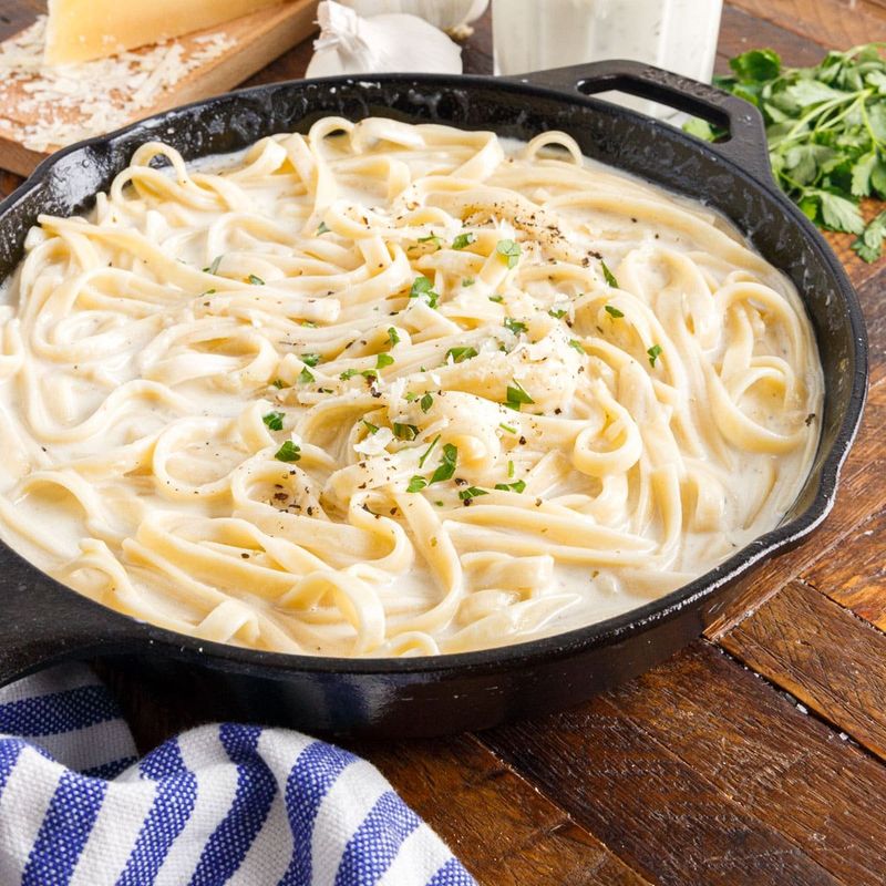 Fettuccine Alfredo