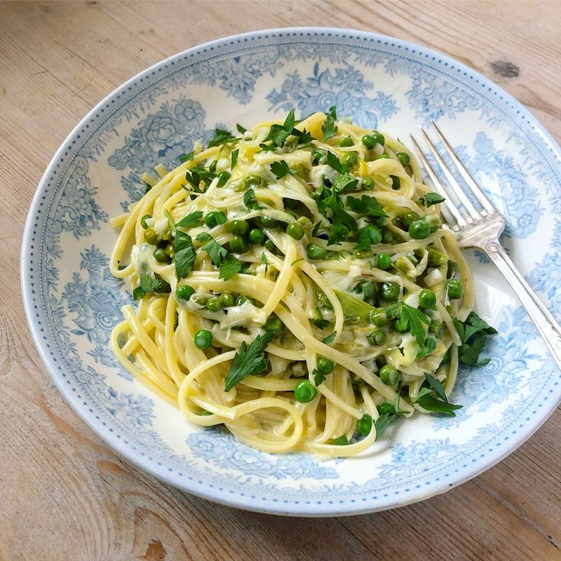 Pasta With Sautéed Leeks And Peas