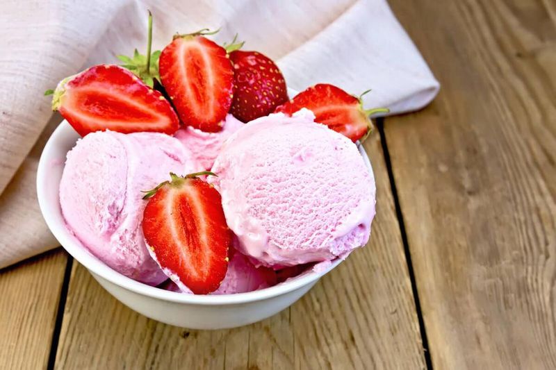 Fresh Strawberry Ice Cream