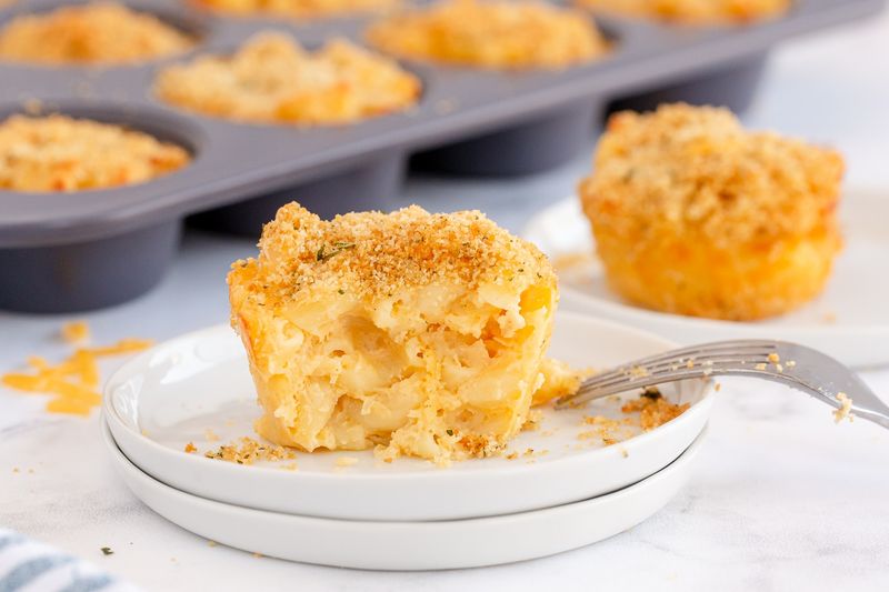 Easy Baked Mac And Cheese Cups