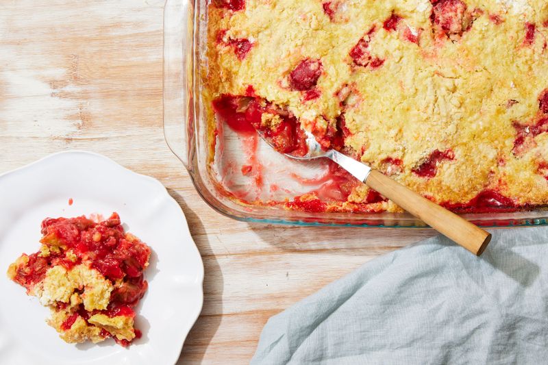 Rhubarb Dump Cake
