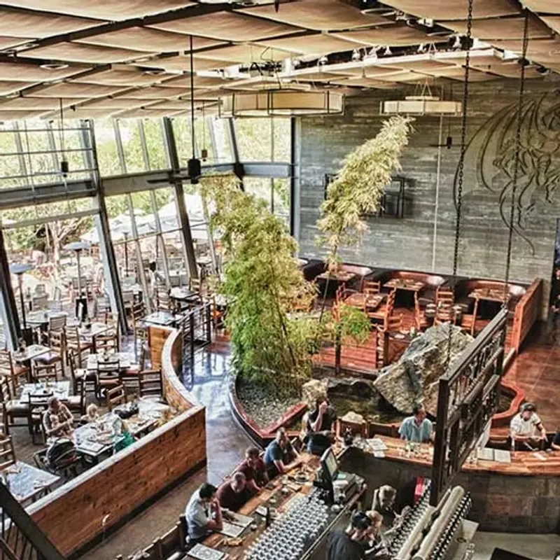 Stone Brewing World Bistro & Gardens