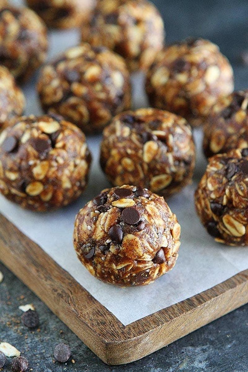 Pumpkin Spice Energy Bites