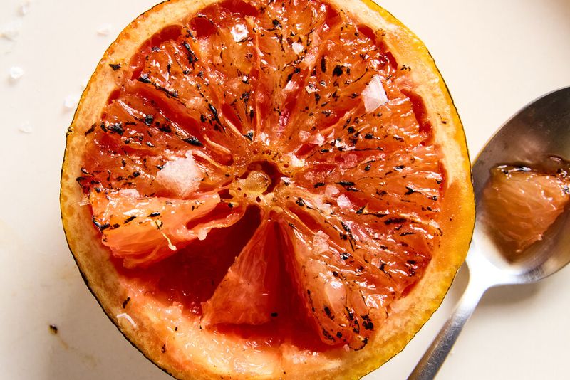 Broiled Grapefruit With Brown Sugar