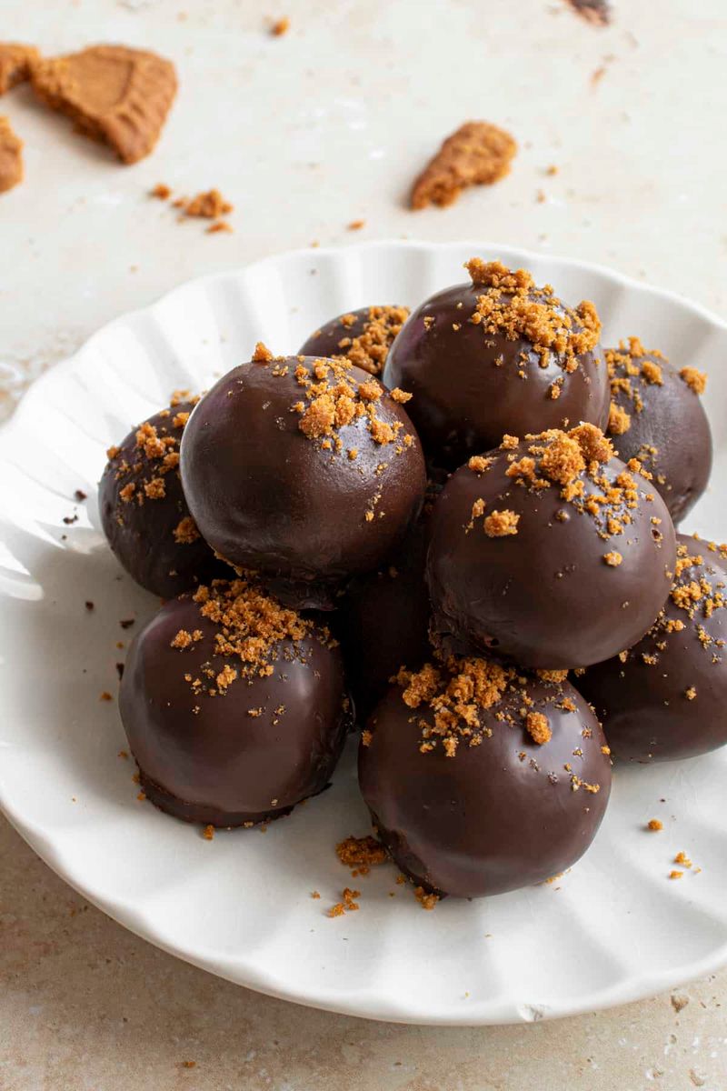 Cookie Crumb Truffles