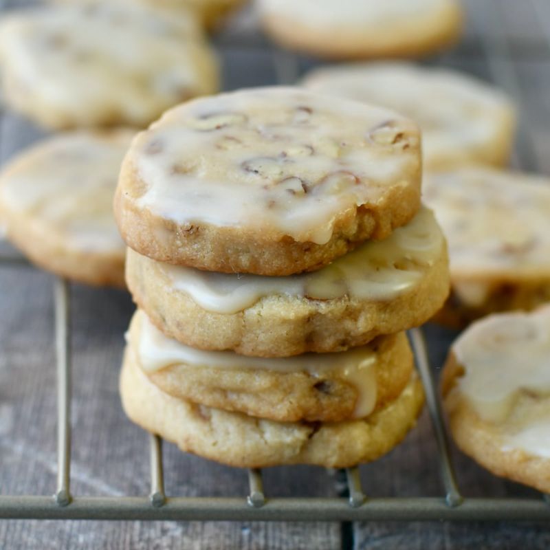 Maple Pecan Sandies