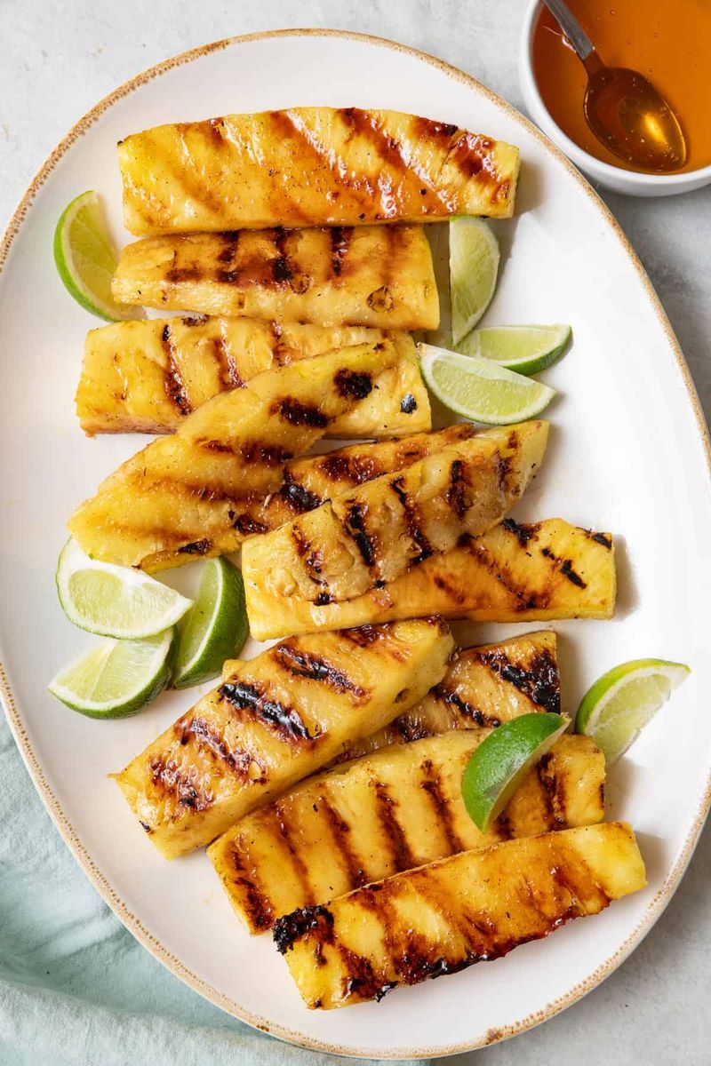 Grilled Pineapple With Cinnamon Sugar