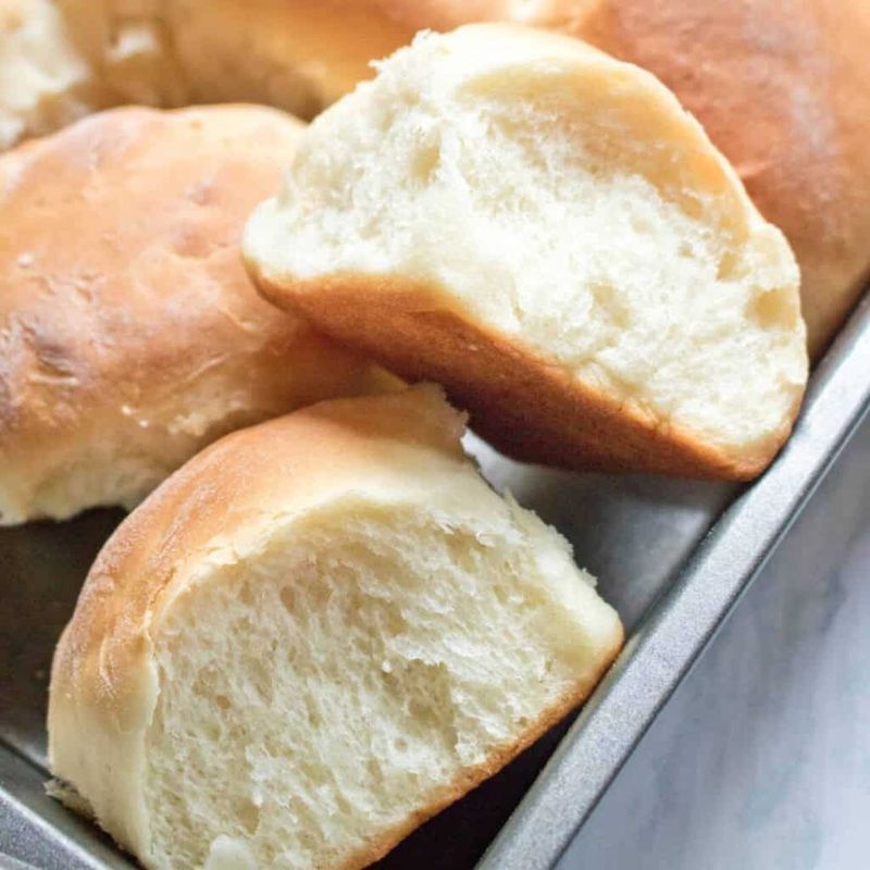Pillowy Soft Dinner Rolls