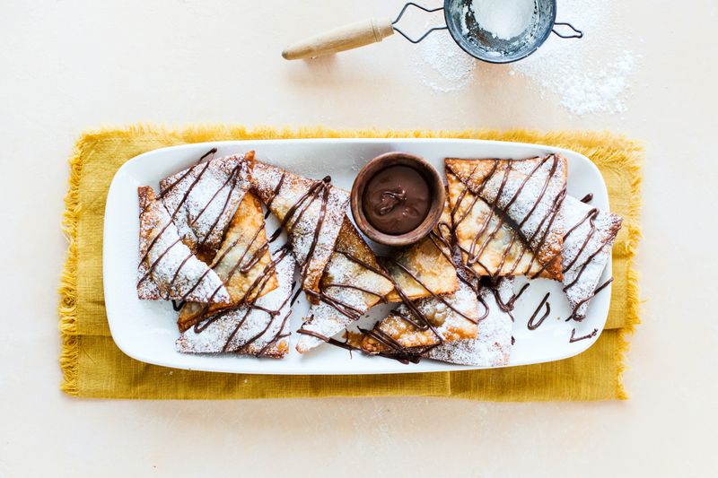 Nutella Banana Wonton Pockets